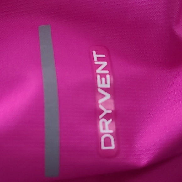 Northface Windbreaker/Shell - Picture 4 of 4